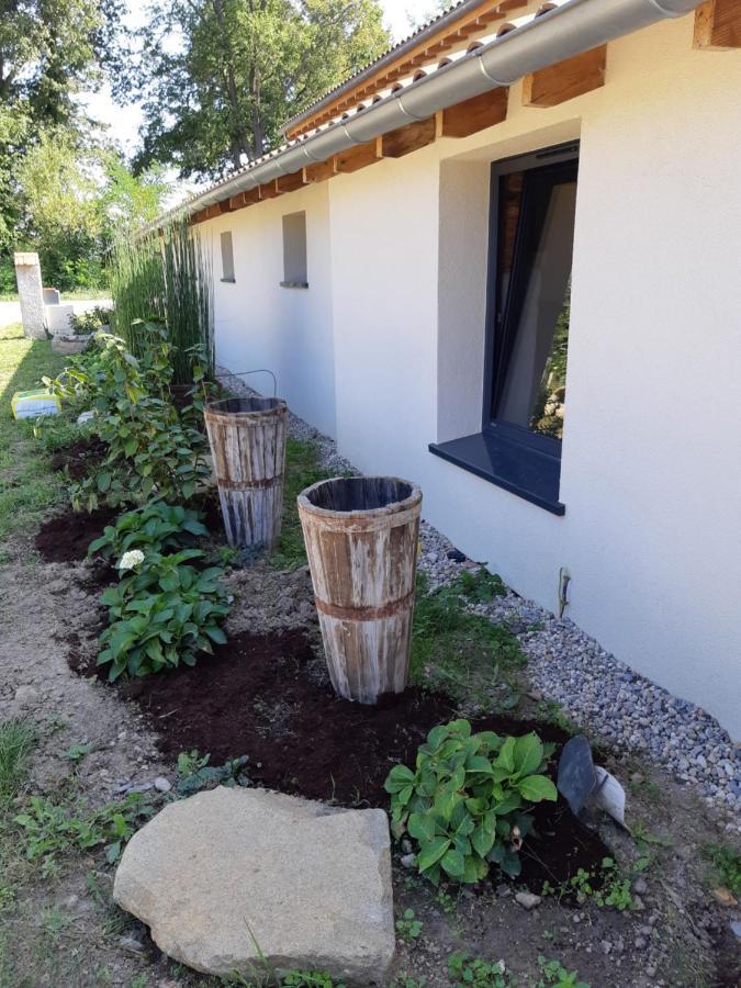 Atelier Natur'L Les Ronzieres Saint-Paul-d'Uzore Exterior photo